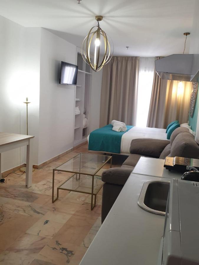Apartamentos Dona Lola Sevilha Exterior foto