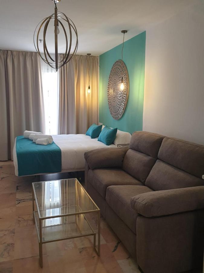 Apartamentos Dona Lola Sevilha Exterior foto