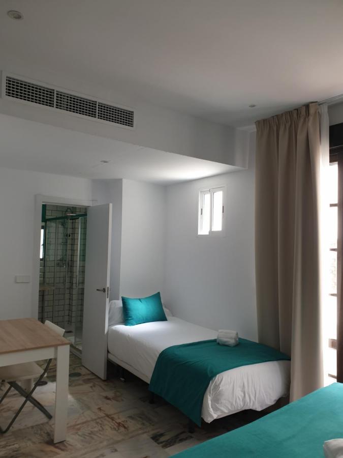 Apartamentos Dona Lola Sevilha Exterior foto